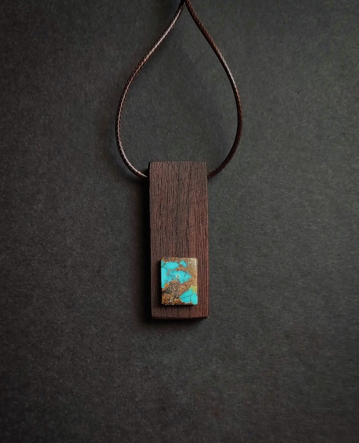 Wooden pendant necklace