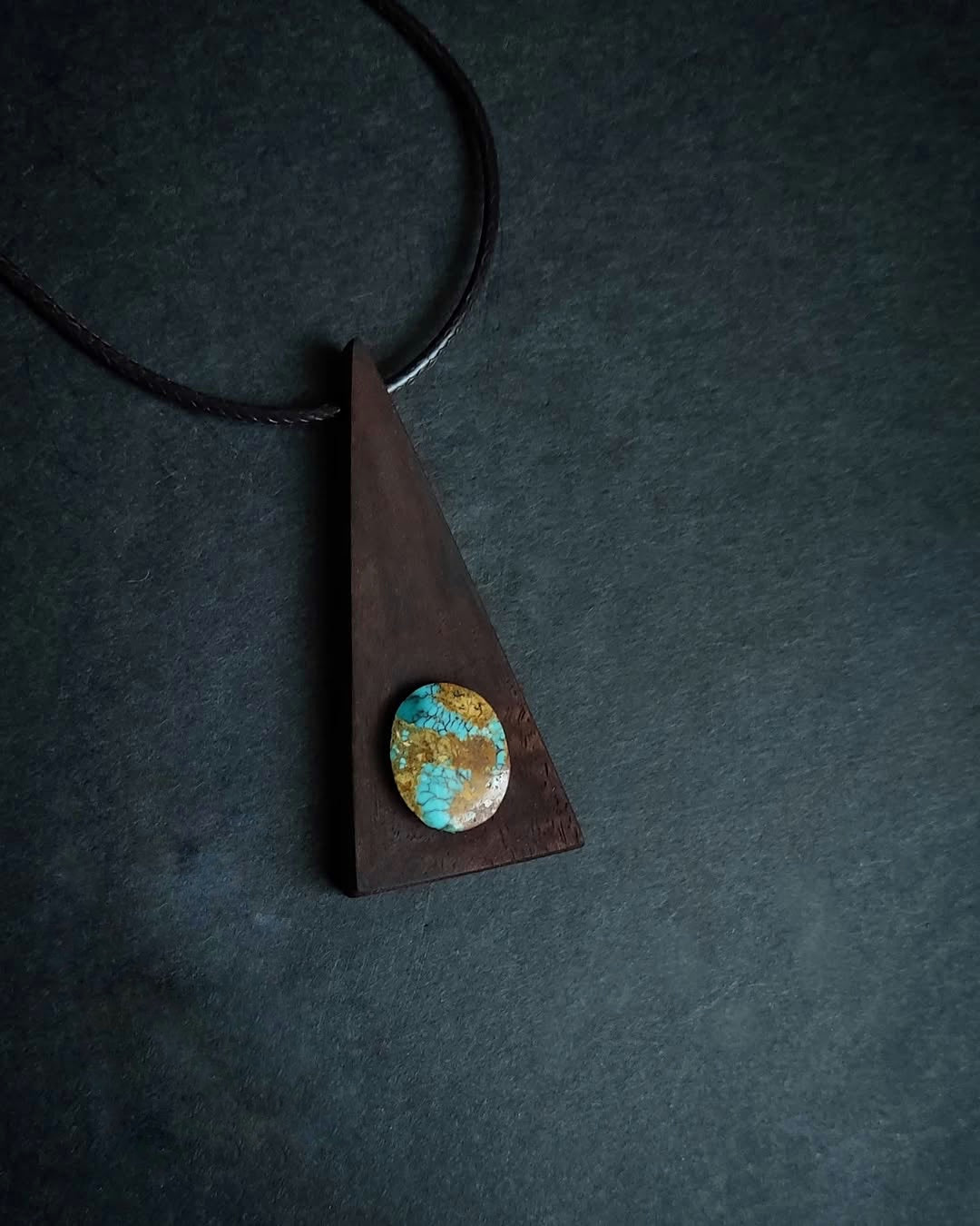 Wooden pendant necklace