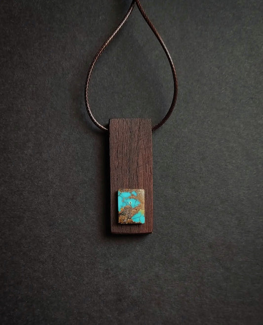 Wooden pendant necklace