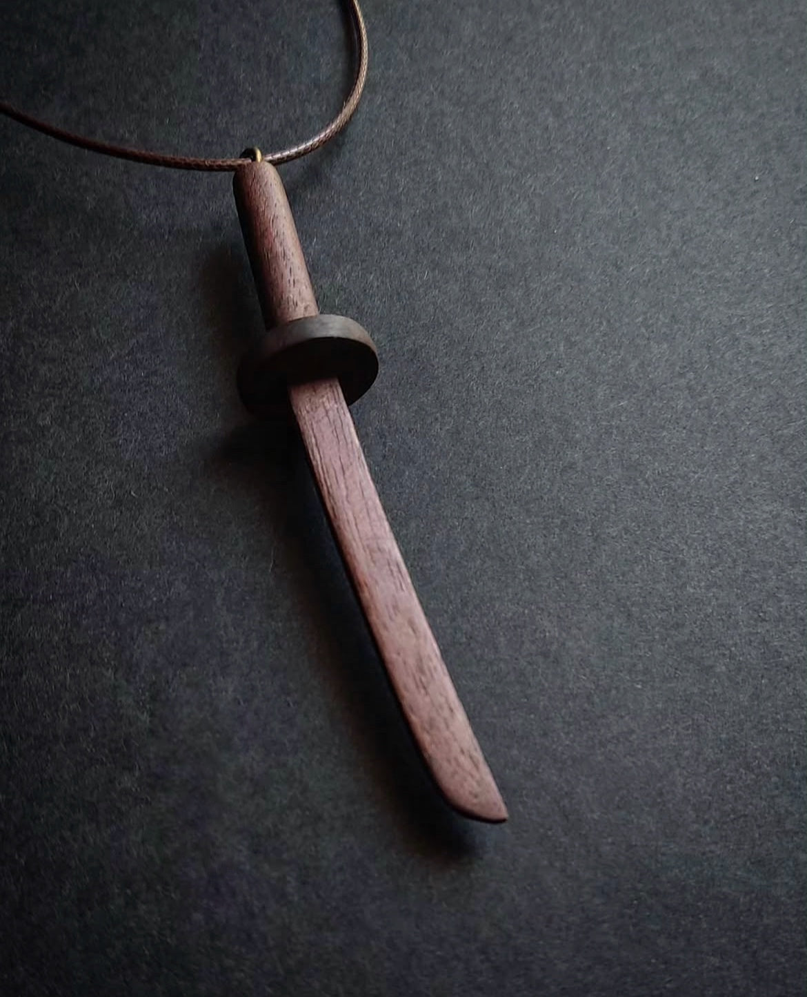 Wooden pendant necklace