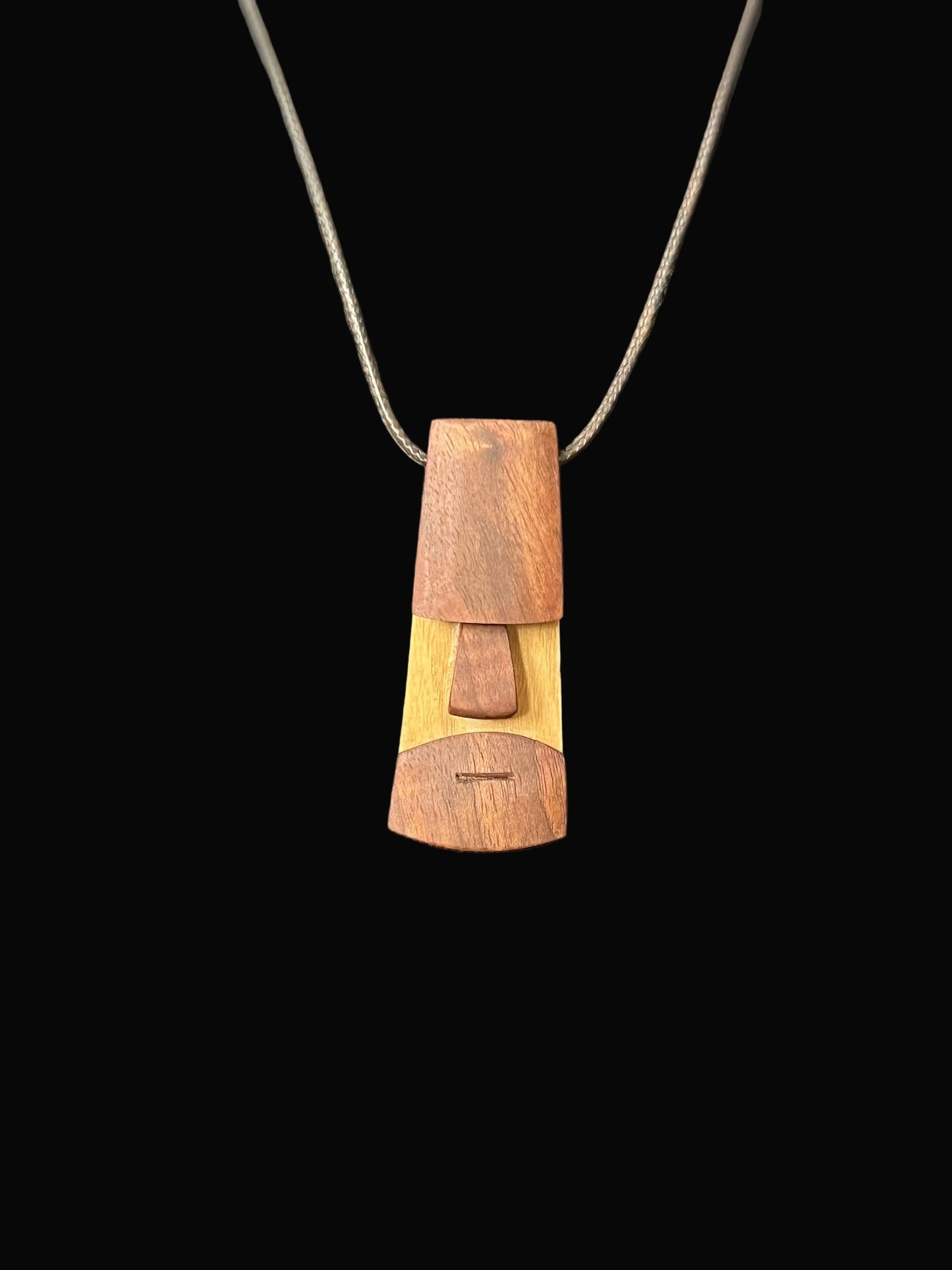 Wooden pendant necklace 