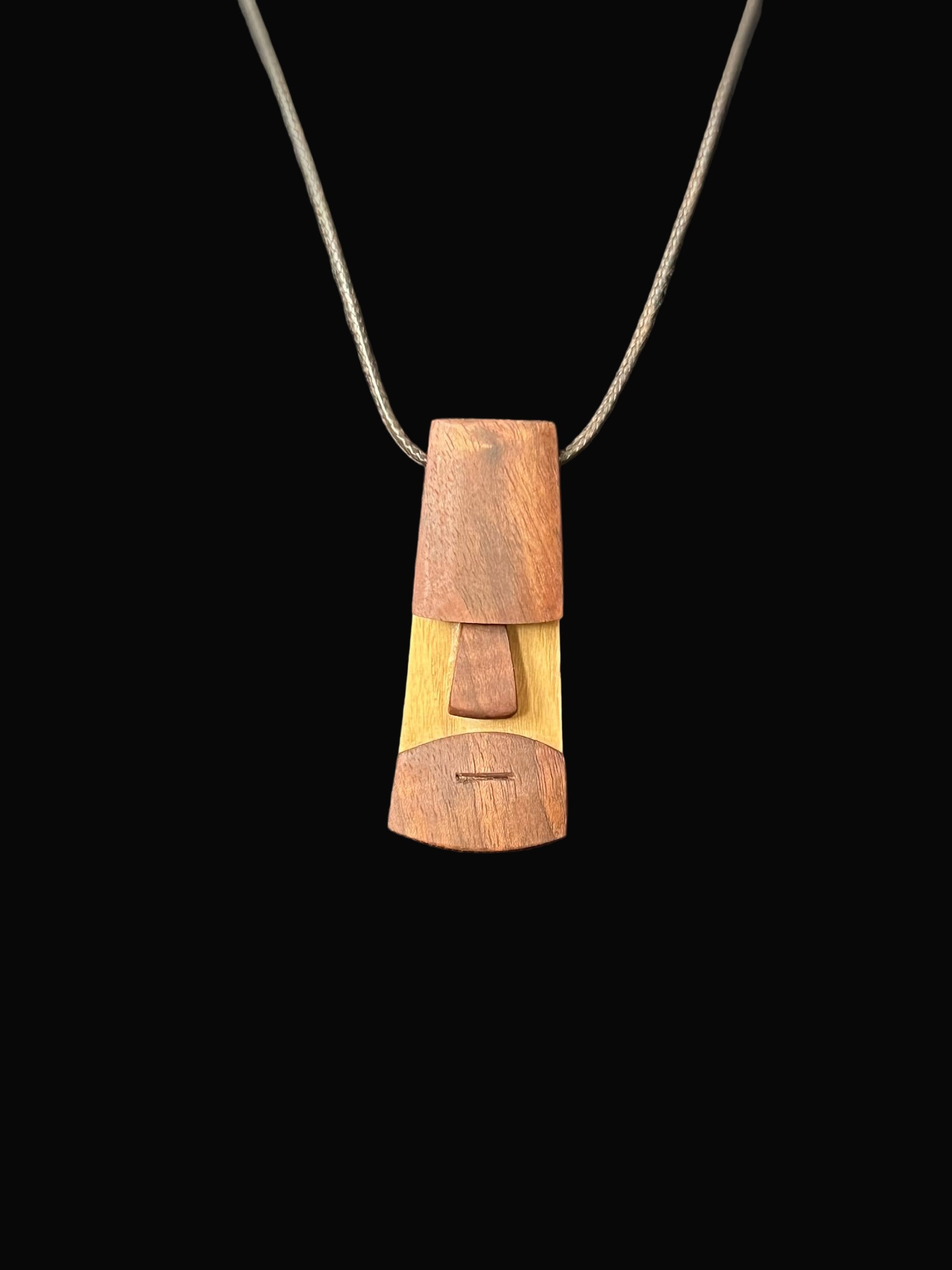 Wooden pendant necklace 