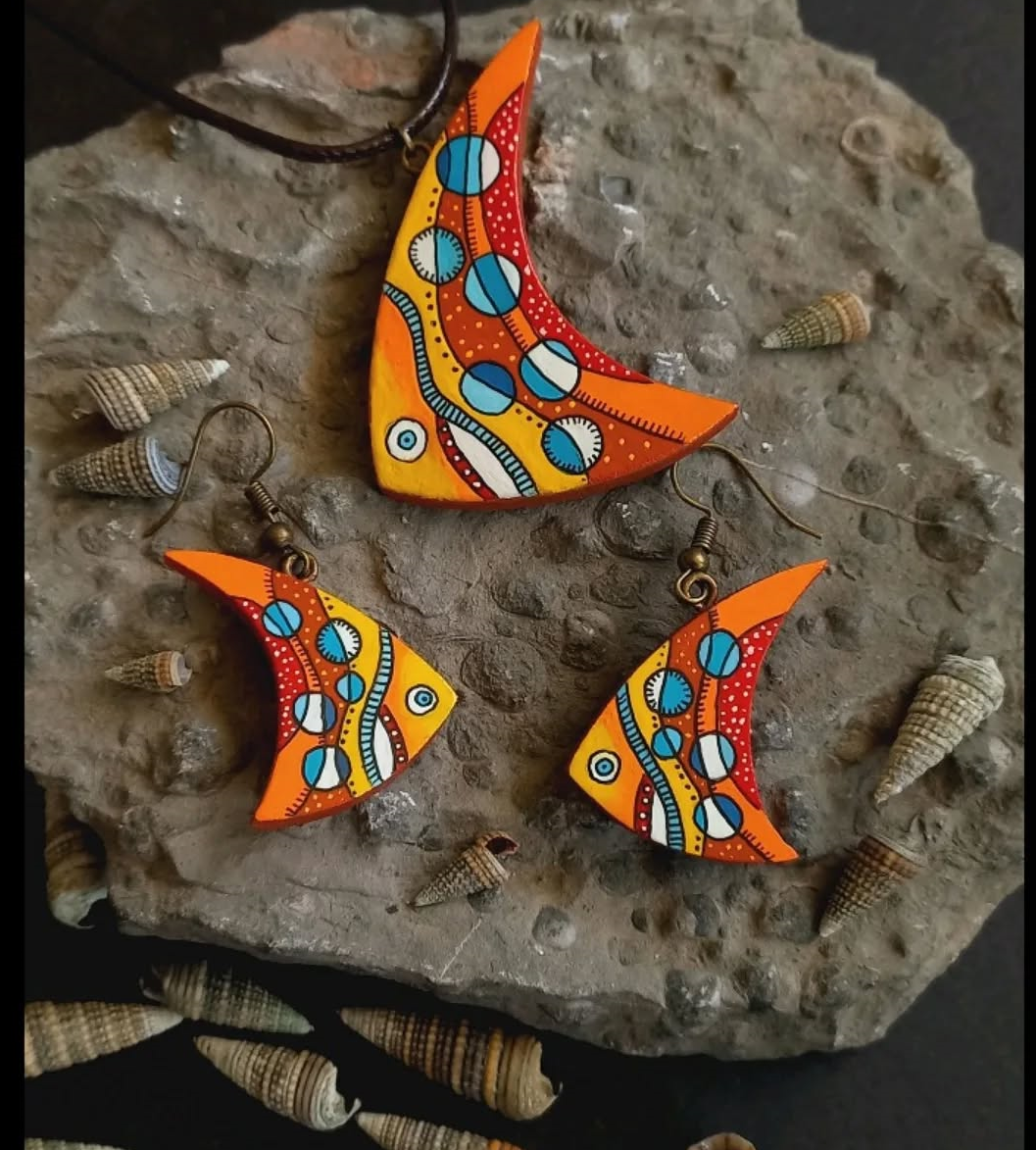 Hand-painted wooden Set